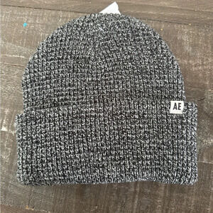 AMERICAN EAGLE NWT‎ Marled Black/Gray/White Folded Band Beanie O/S